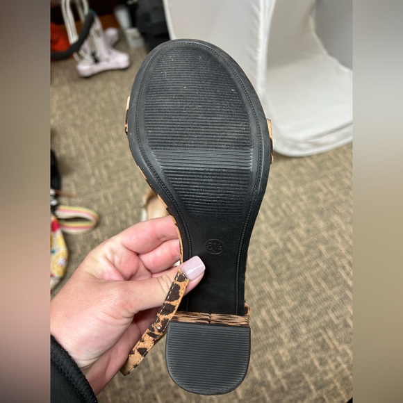 Leopard Chunky Heels - Picture 6 of 7